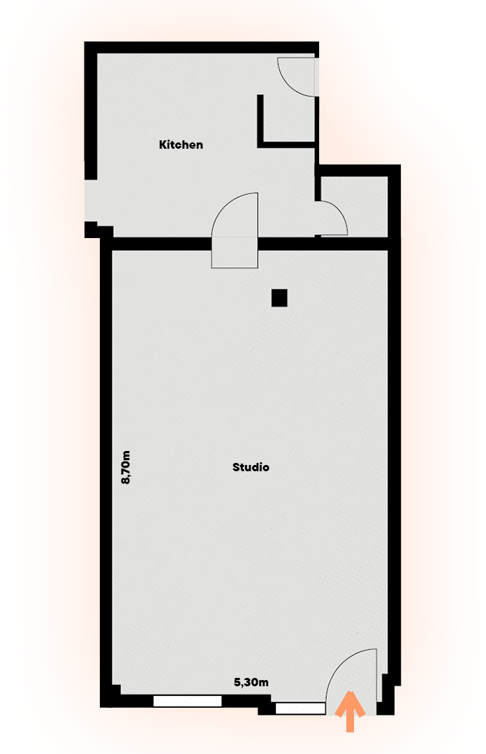 Floor plan of the Visionary Berlin rental studio, showing the main studio area measuring 8.70m by 5.30m, which is connected to a separate kitchen area and entrance.